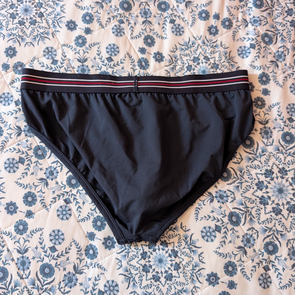 Tommy Hilfiger Navy Briefs - Picture 2 of 4